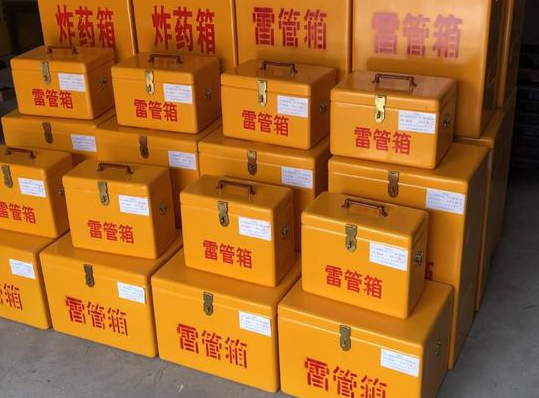 长宁玻璃钢雷管箱的使用寿命一般是多少？