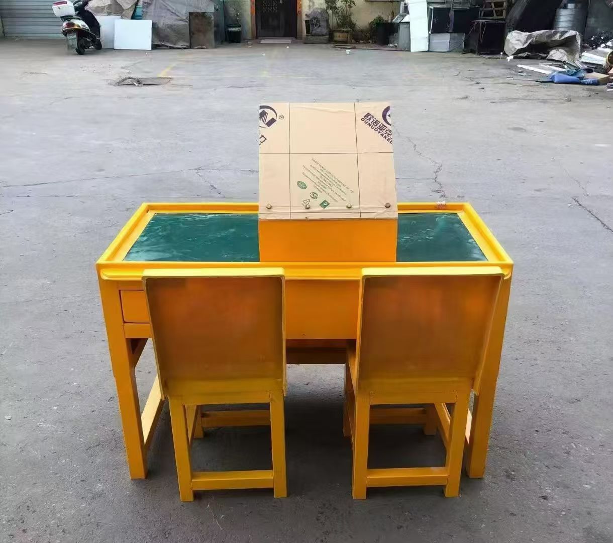 长宁防静电导通桌井下煤矿火工品发放桌：危险品流转的安全守护者